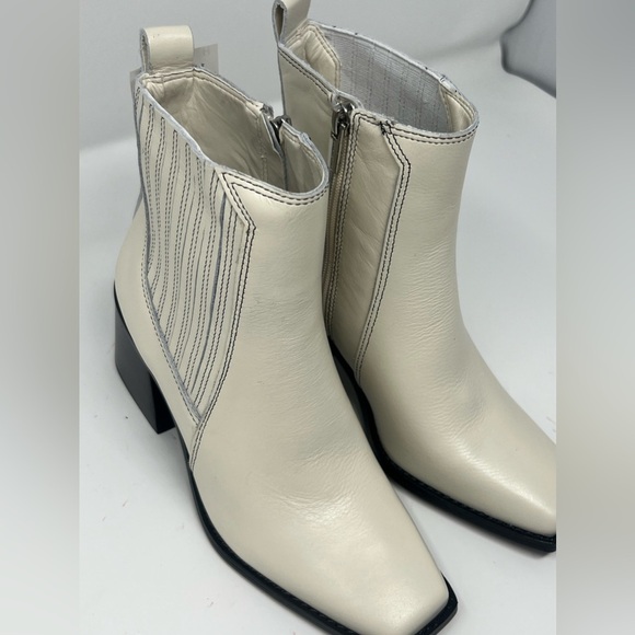 White Vince Camino leather boots in size 6.5 - Picture 3 of 7
